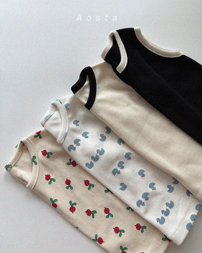 [PRE-ORDER] Ribbed Sleeveless T-Shirts