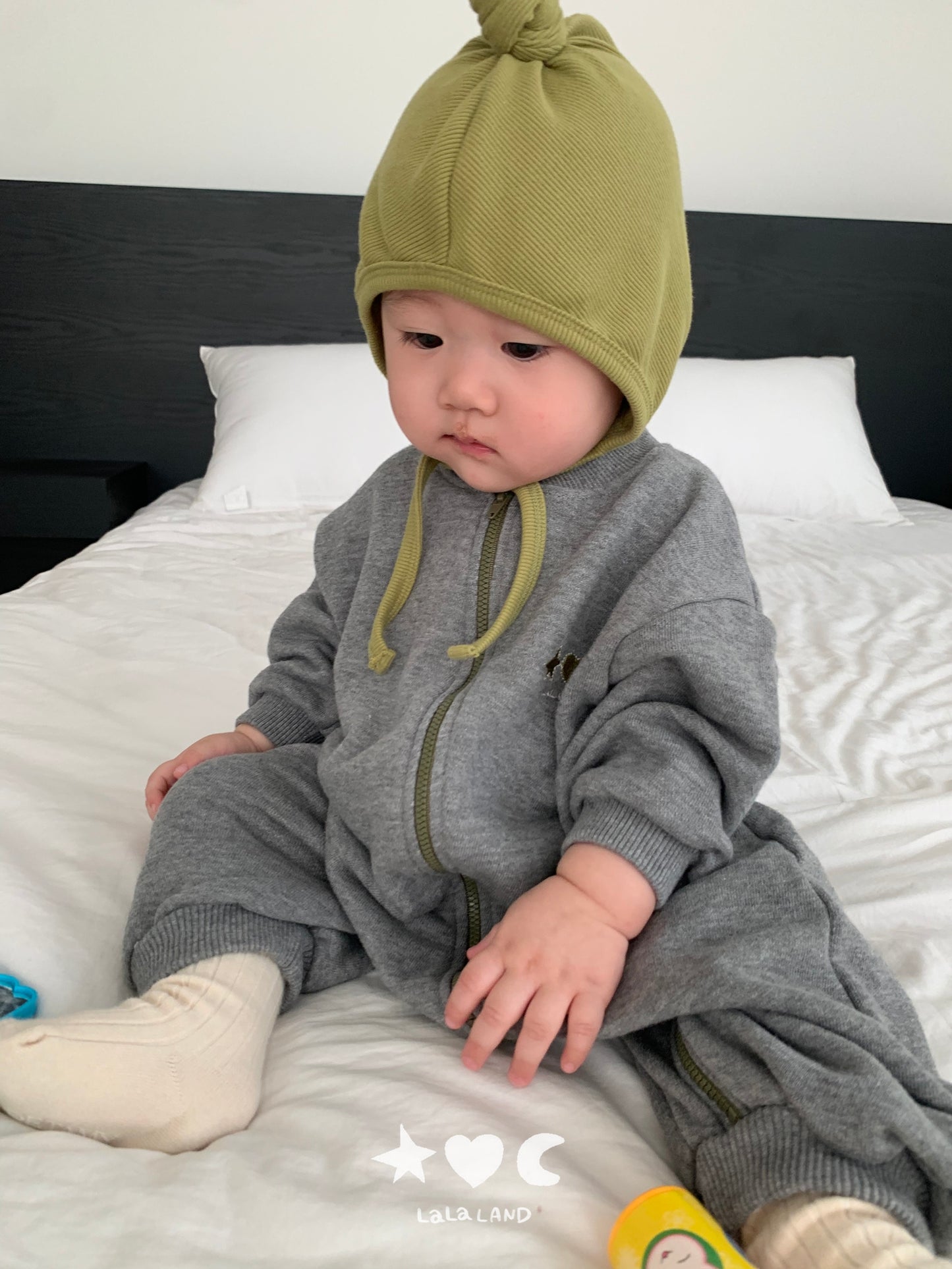 [PRE-ORDER] Tied Baby Beanies