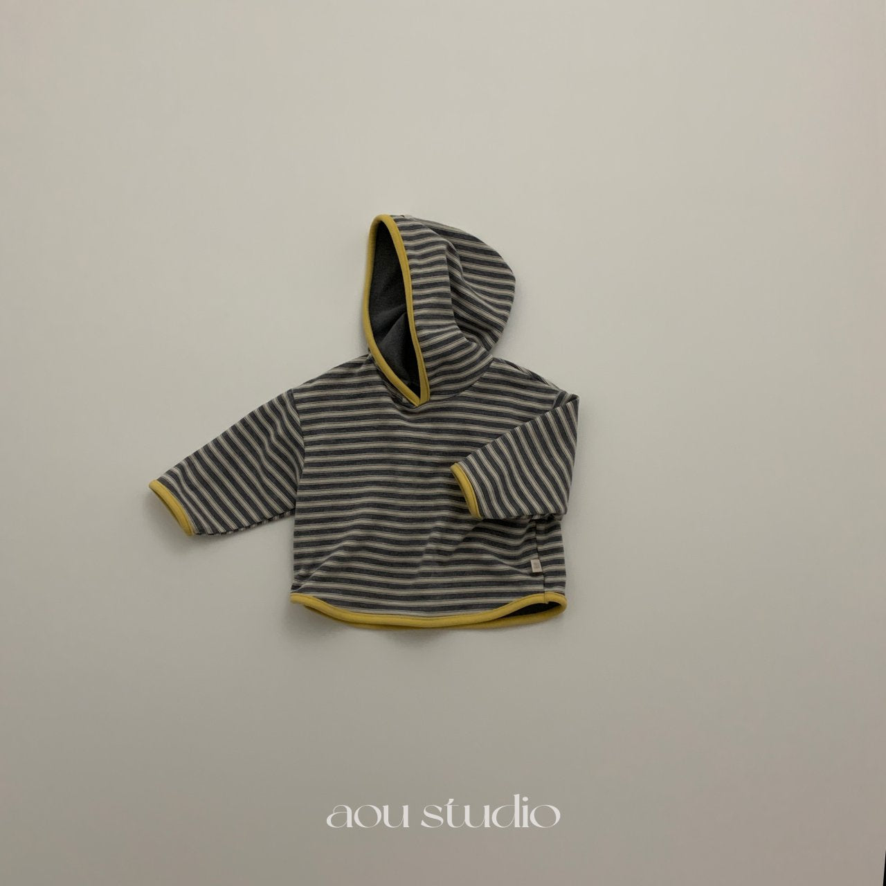 [PRE-ORDER] Vanilla Hoodie T-Shirts