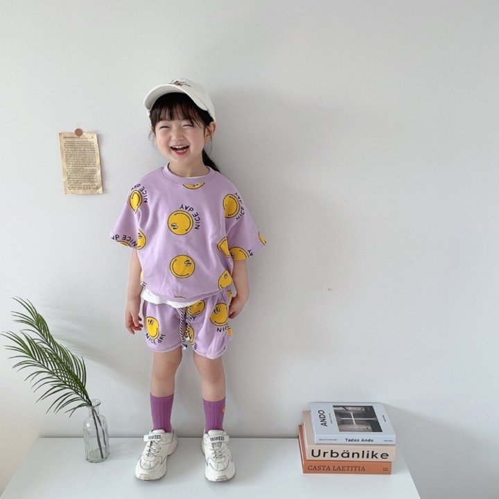 [PRE-ORDER] Nice Smile Top Bottom Set