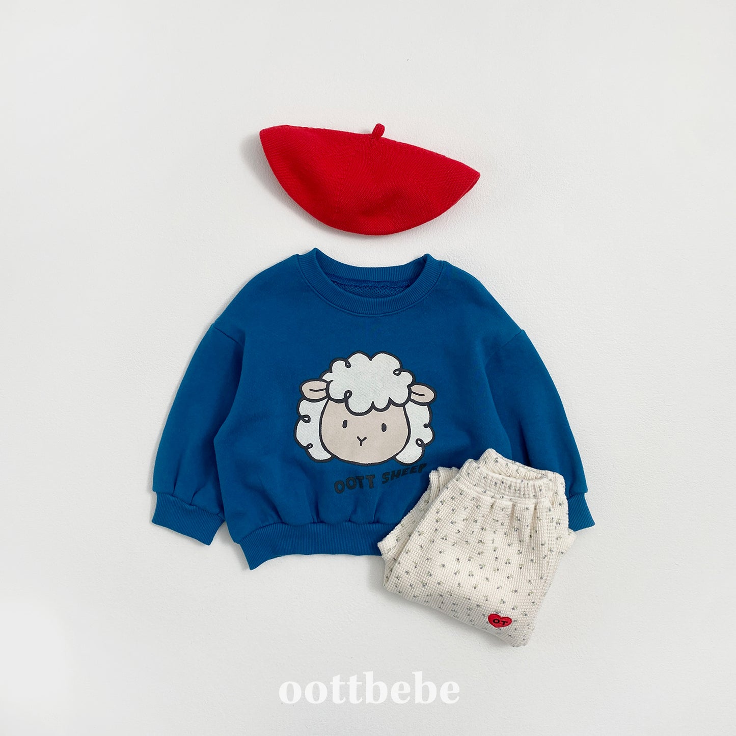[PRE-ORDER] Friends Sweatshirts (Mom Couple)