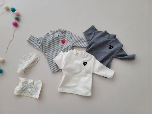 [PRE-ORDER] Heart Turtleneck T-Shirts