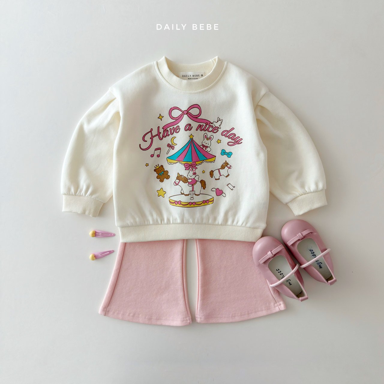[PRE-ORDER] Merry Go Round Sweatshirts