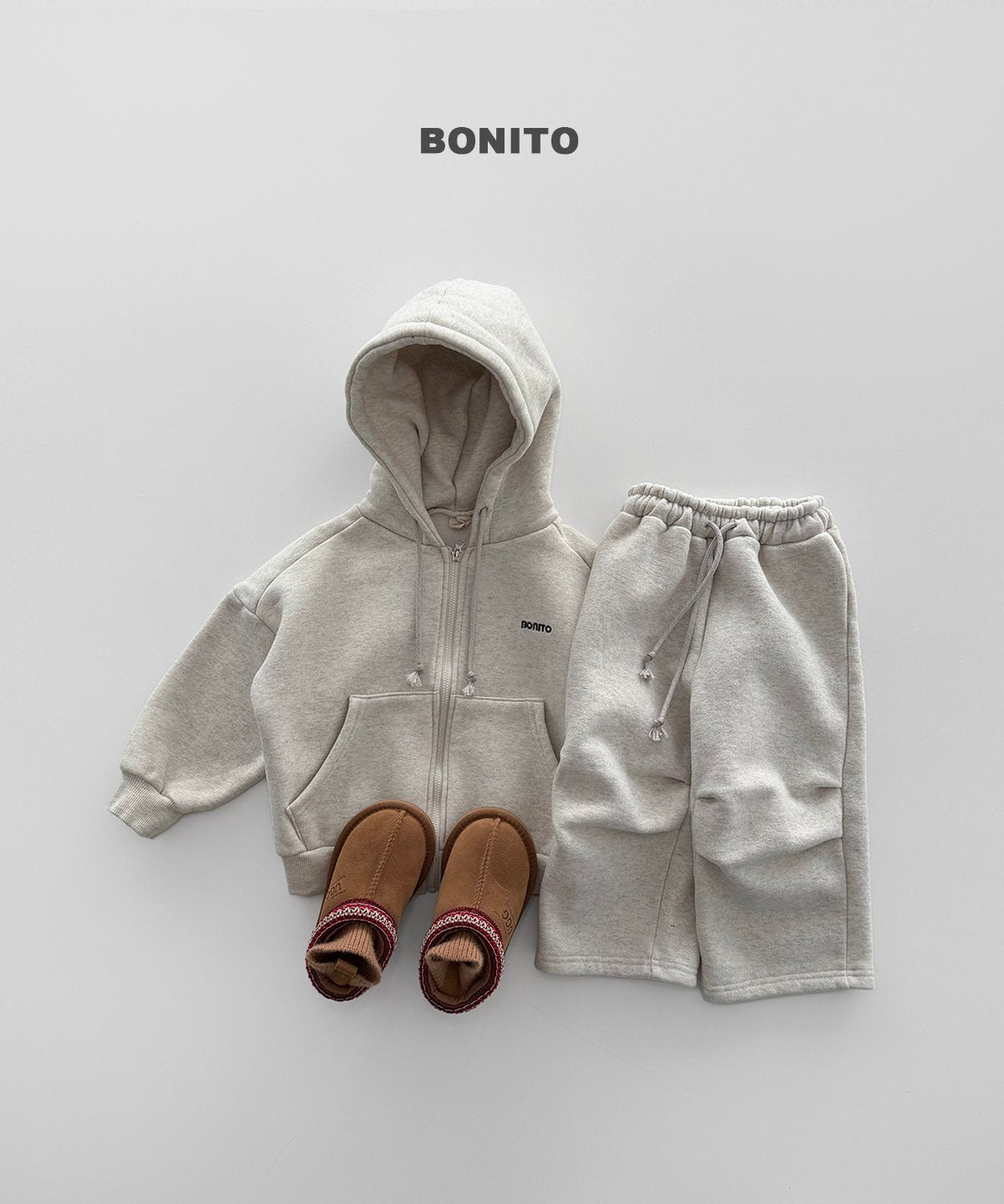 [PRE-ORDER] Knee Tuck Pants