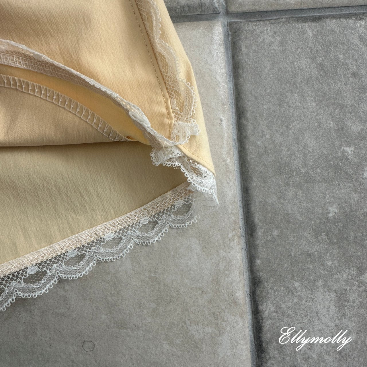 [PRE-ORDER] Nice Frill Shorts