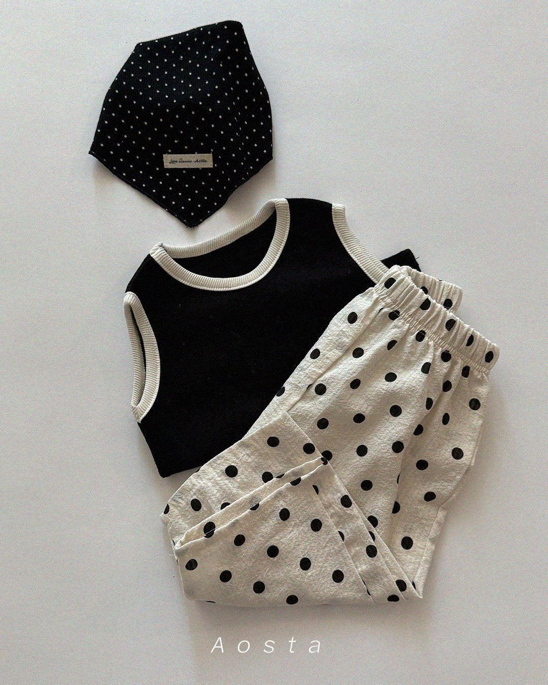 [PRE-ORDER] Ribbed Sleeveless T-Shirts