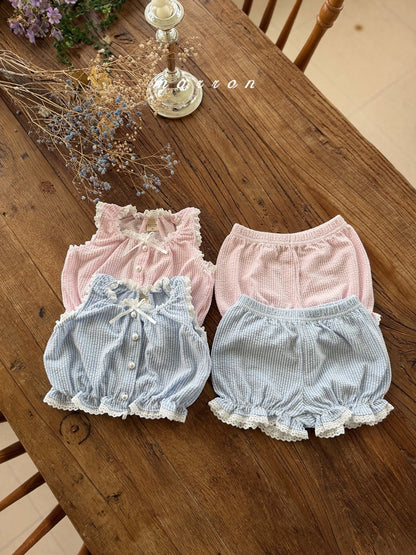 [PRE-ORDER] Chico Top Bottom Set