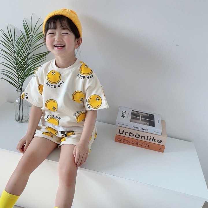 [PRE-ORDER] Nice Smile Top Bottom Set