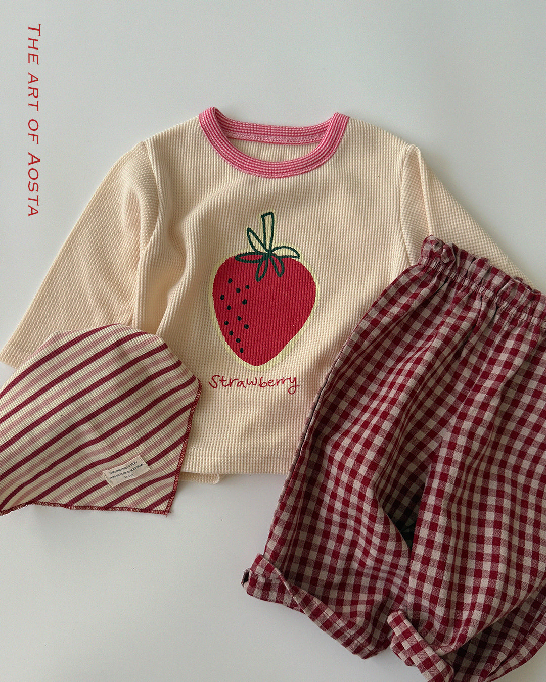[PRE-ORDER] Strawberry T-Shirts