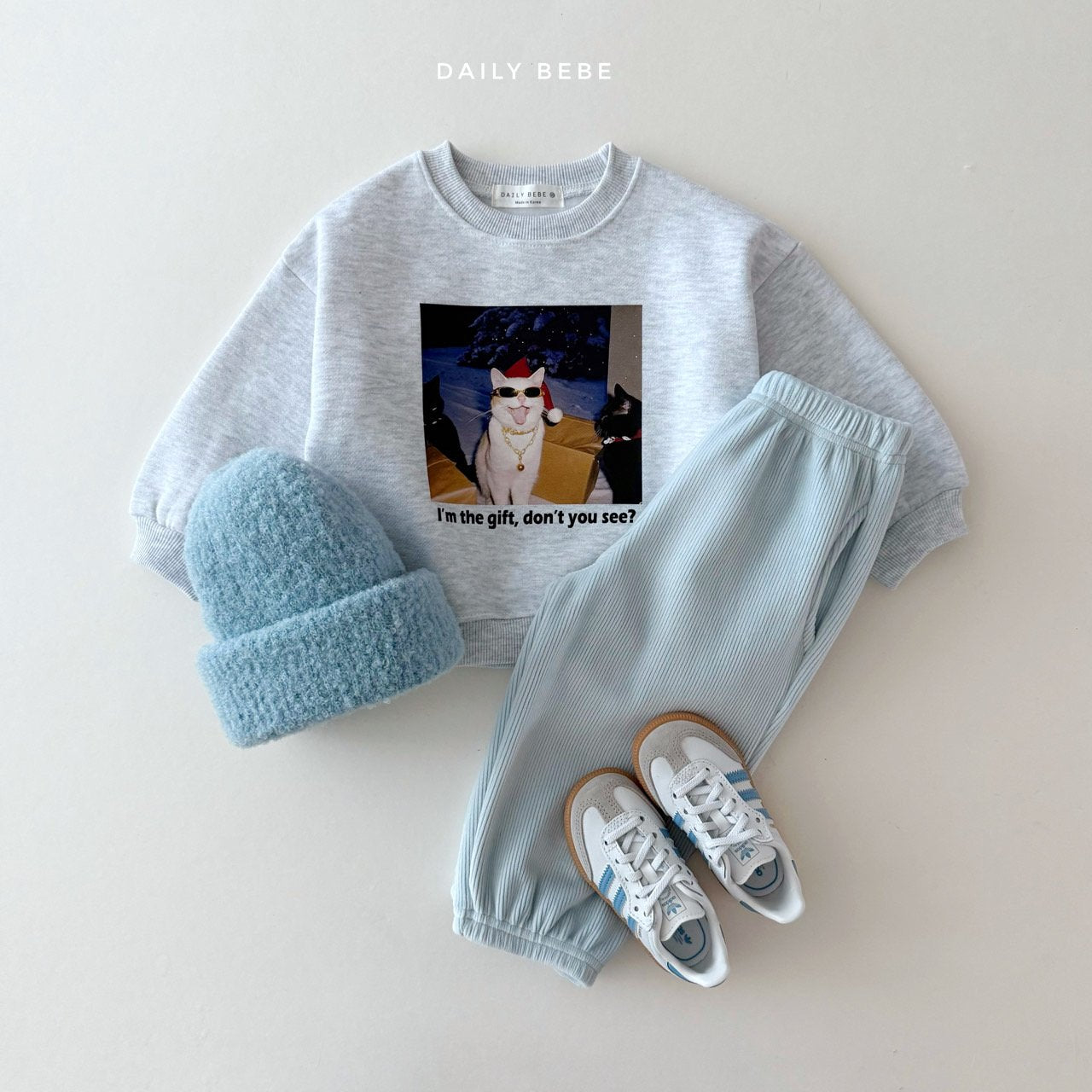 [PRE-ORDER] Santa Cat Sweatshirts (Mom Couple)