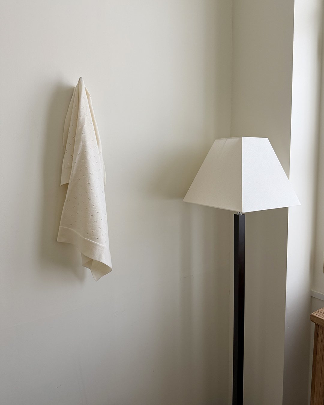 [PRE-ORDER] Eyelet Knit Blanket