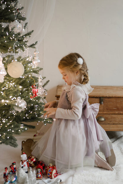 [PRE-ORDER] Evelyn T-Shirts