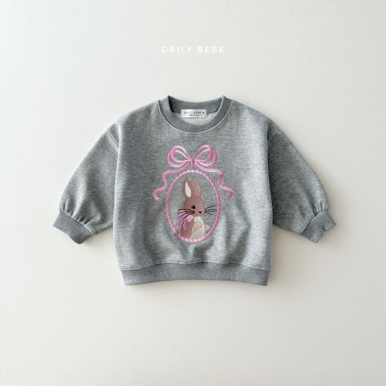 [PRE-ORDER] Rabbit Embroidery Sweatshirts