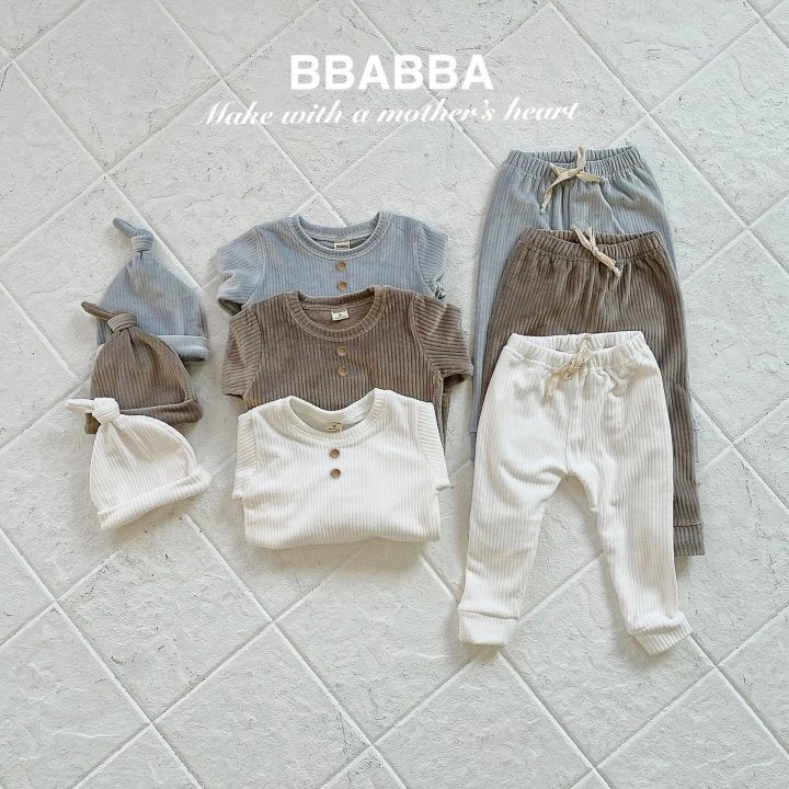 [PRE-ORDER] Cozy Ribbed Baby Set