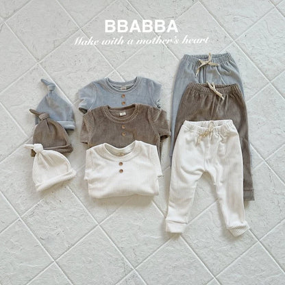 [PRE-ORDER] Cozy Ribbed Baby Set