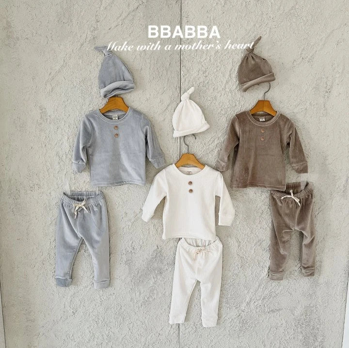 [PRE-ORDER] Cozy Ribbed Baby Set