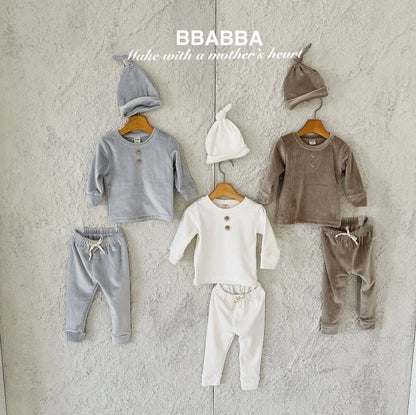 [PRE-ORDER] Cozy Ribbed Baby Set