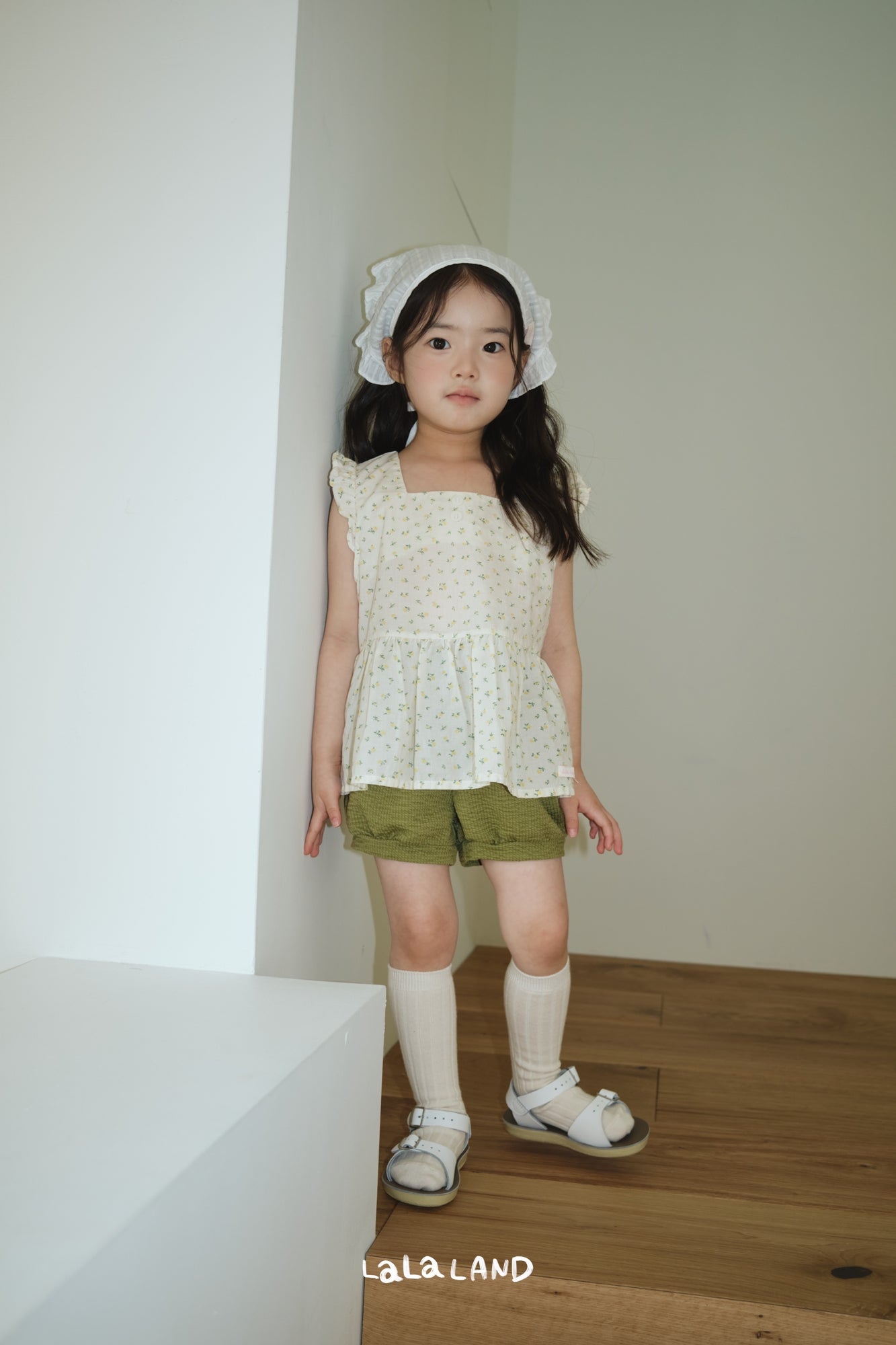 [PRE-ORDER] Round Shorts