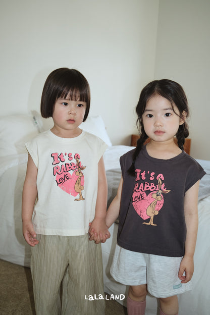 [PRE-ORDER] Love Rabbit Sleeveless T-Shirts