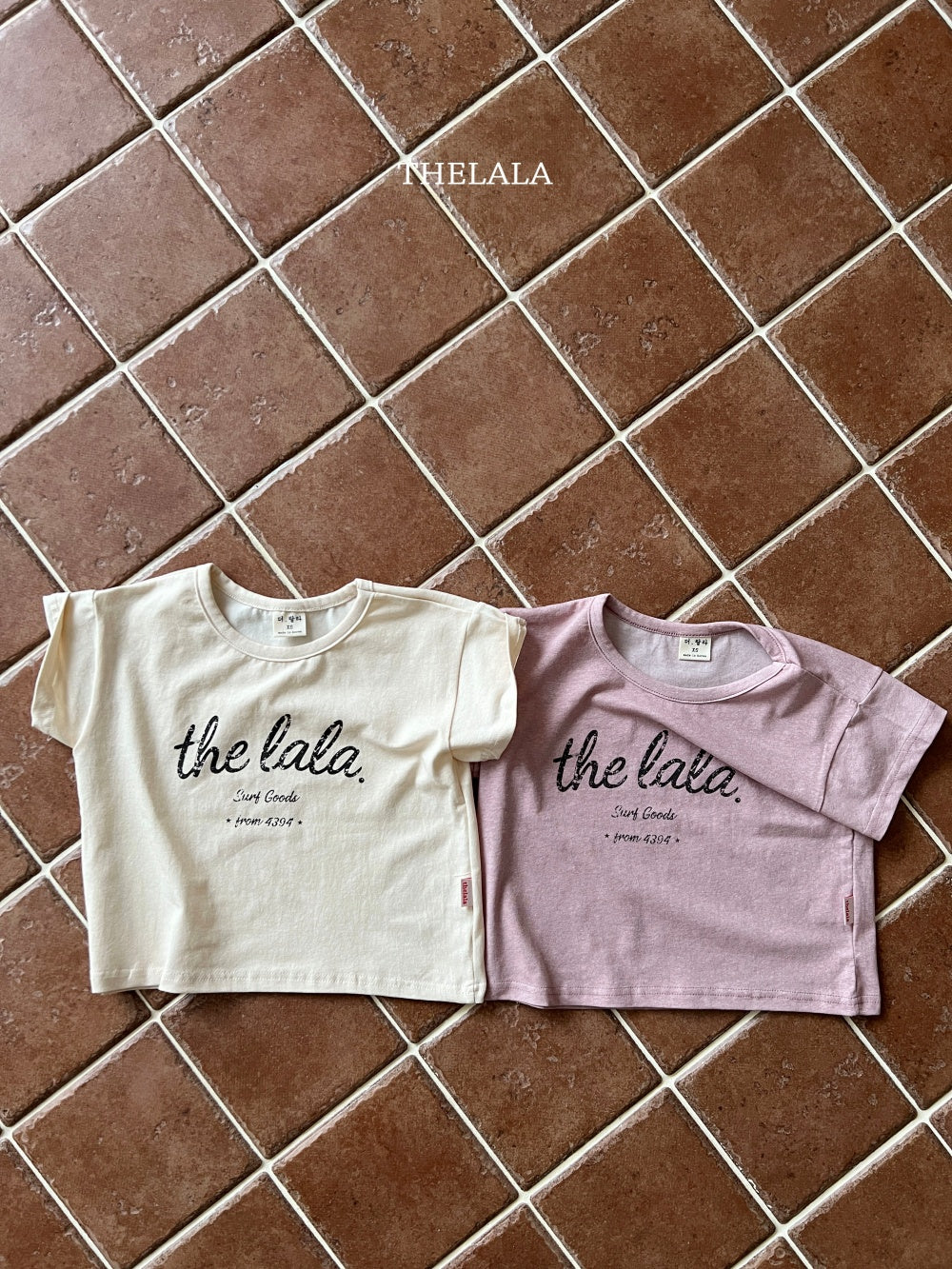[PRE-ORDER] Lettering T-Shirts (Mom Couple)
