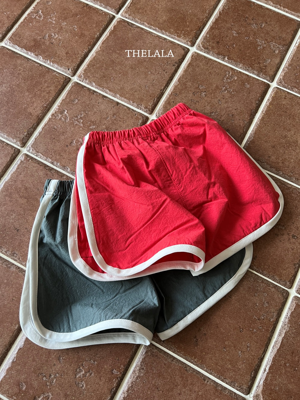 [PRE-ORDER] Red Sun Shorts