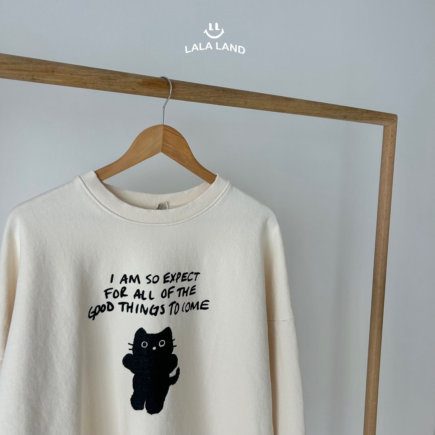 Miu Mom Sweatshirts [Cream]