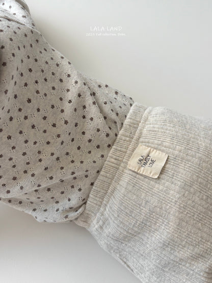 [PRE-ORDER] Small Floral Baby T-Shirts