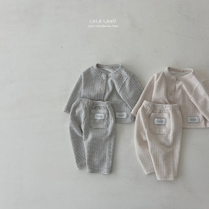 [PRE-ORDER] Cream Chees Baby Cardigan