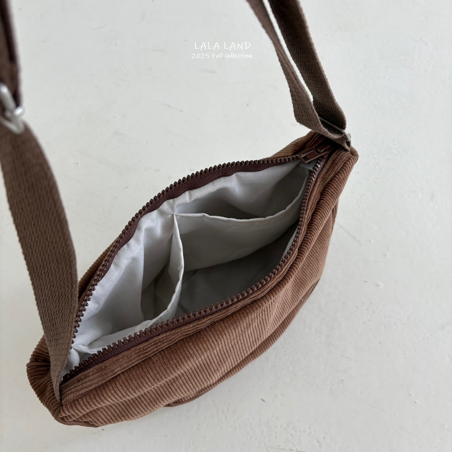 [PRE-ORDER] Half Cross Bag