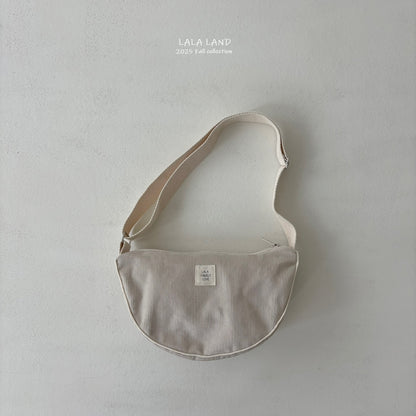 [PRE-ORDER] Half Cross Bag