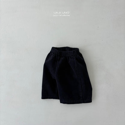 [PRE-ORDER] Corduroy Bermuda Pants