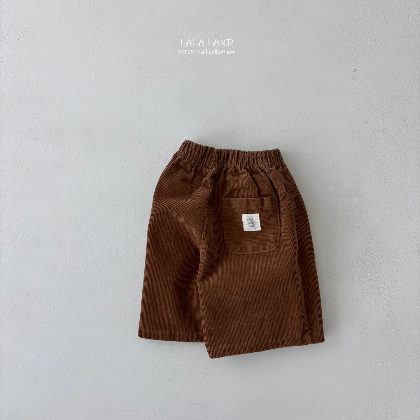 [PRE-ORDER] Corduroy Bermuda Pants