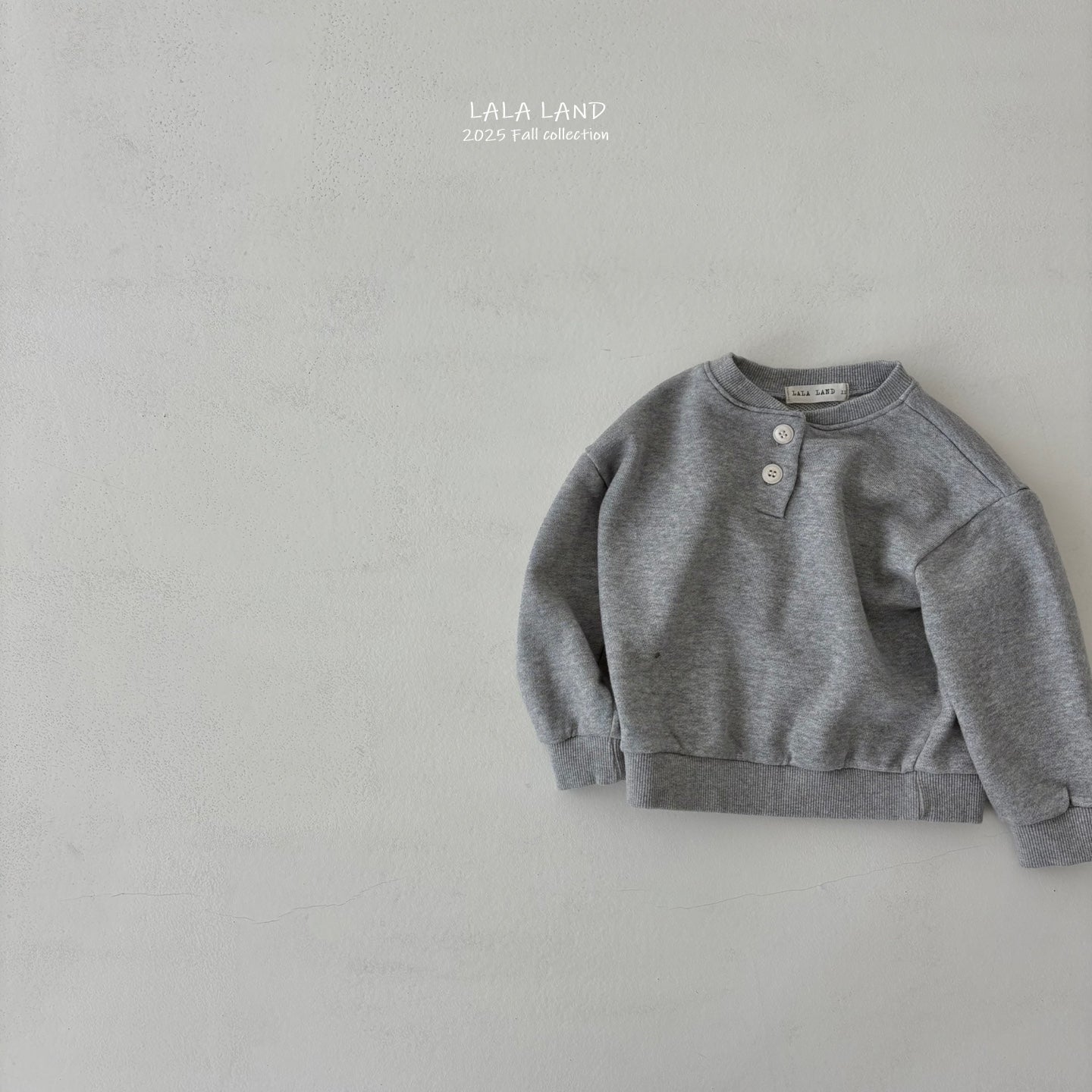 [PRE-ORDER] Button Sweatshirts