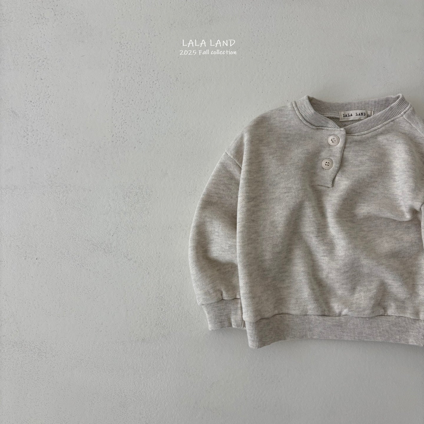 [PRE-ORDER] Button Sweatshirts