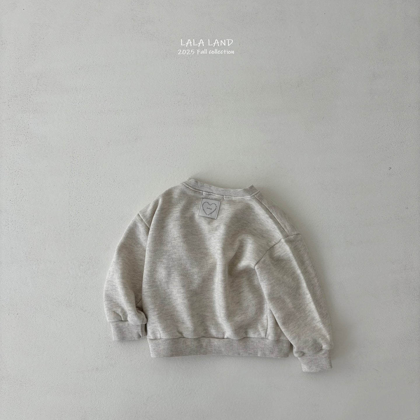 [PRE-ORDER] Button Sweatshirts