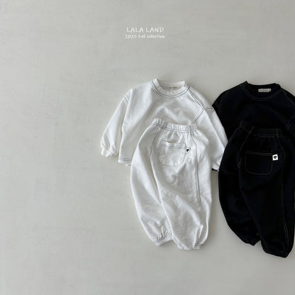 [PRE-ORDER] Black&White Jogger Pants