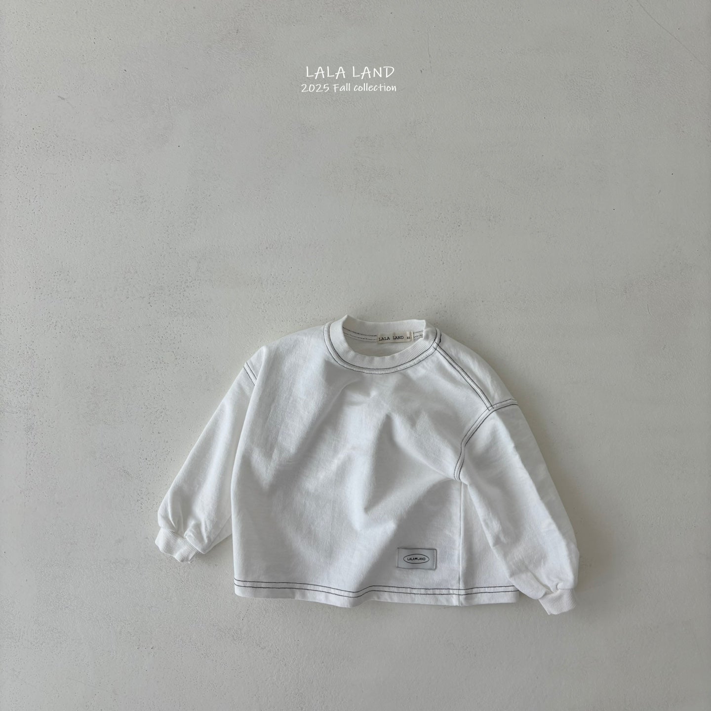 [PRE-ORDER] White&Black Sweatshirts