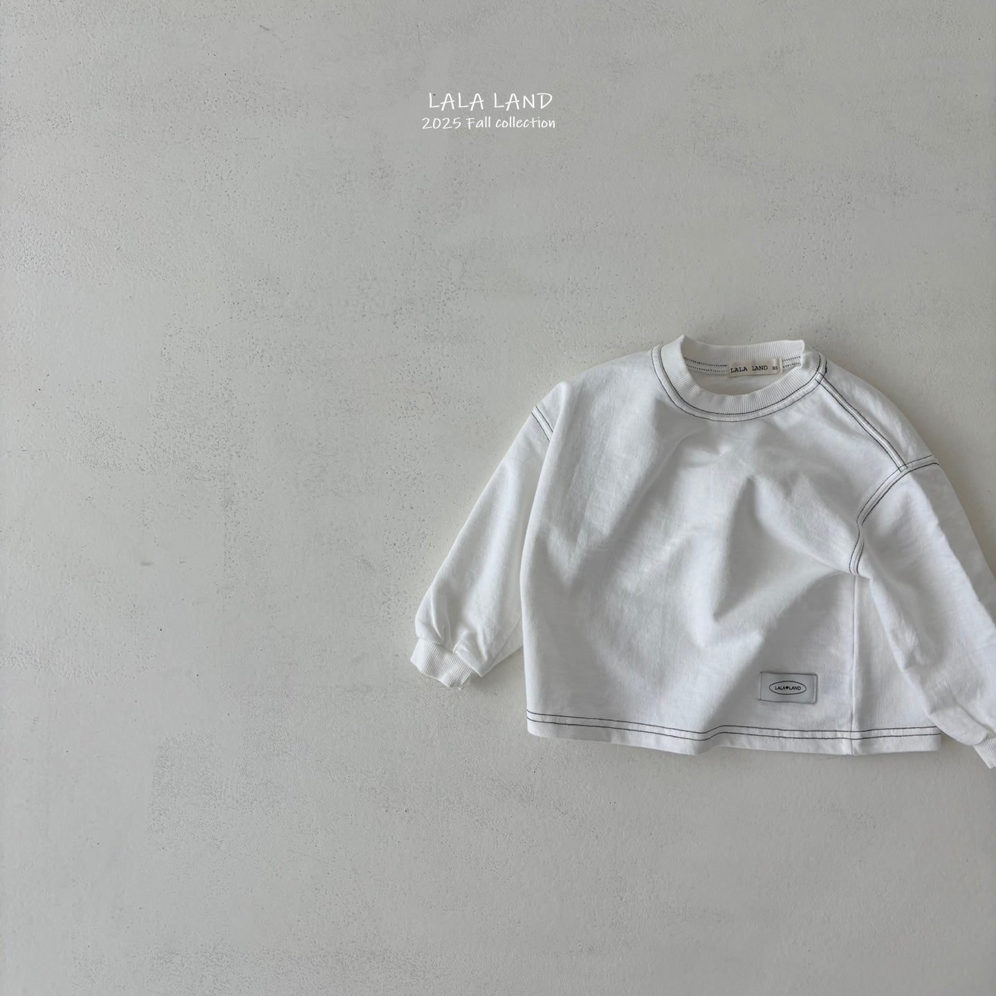 [PRE-ORDER] White&Black Sweatshirts