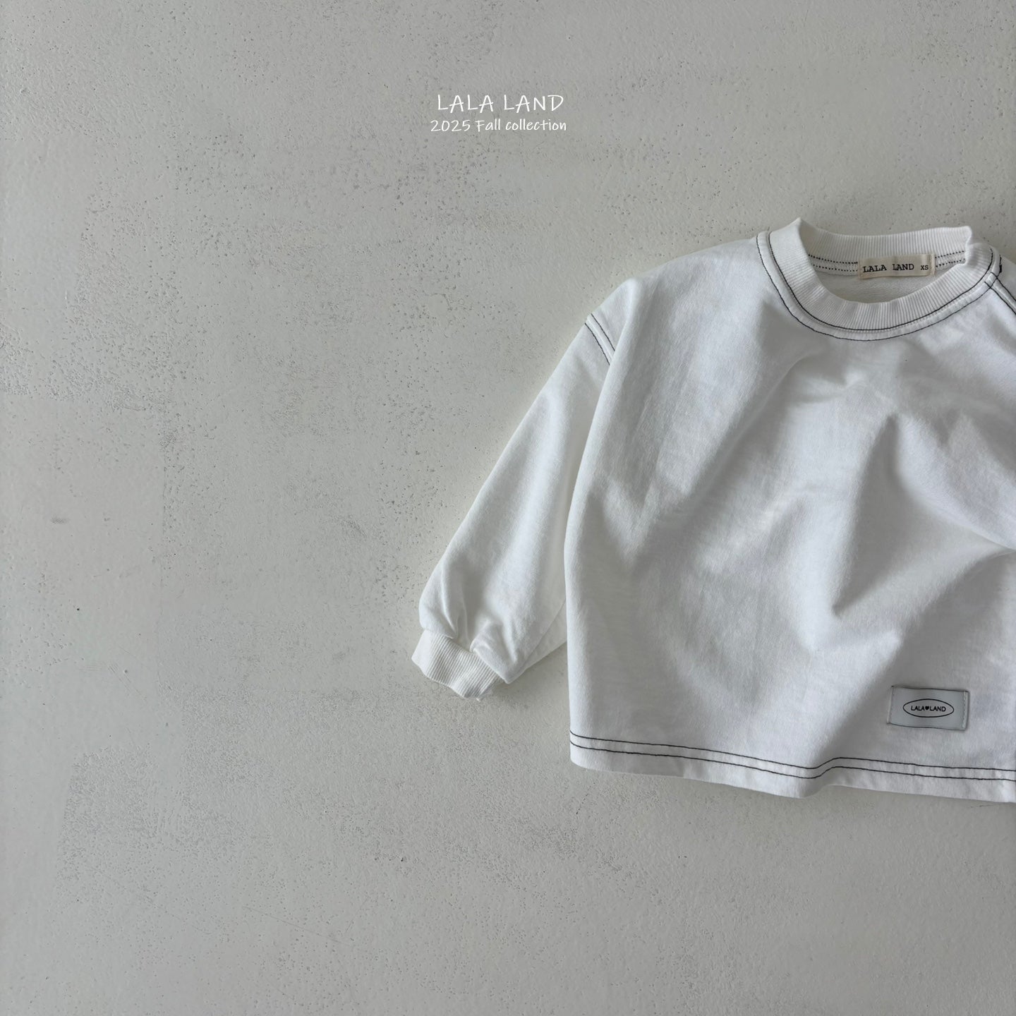[PRE-ORDER] White&Black Sweatshirts