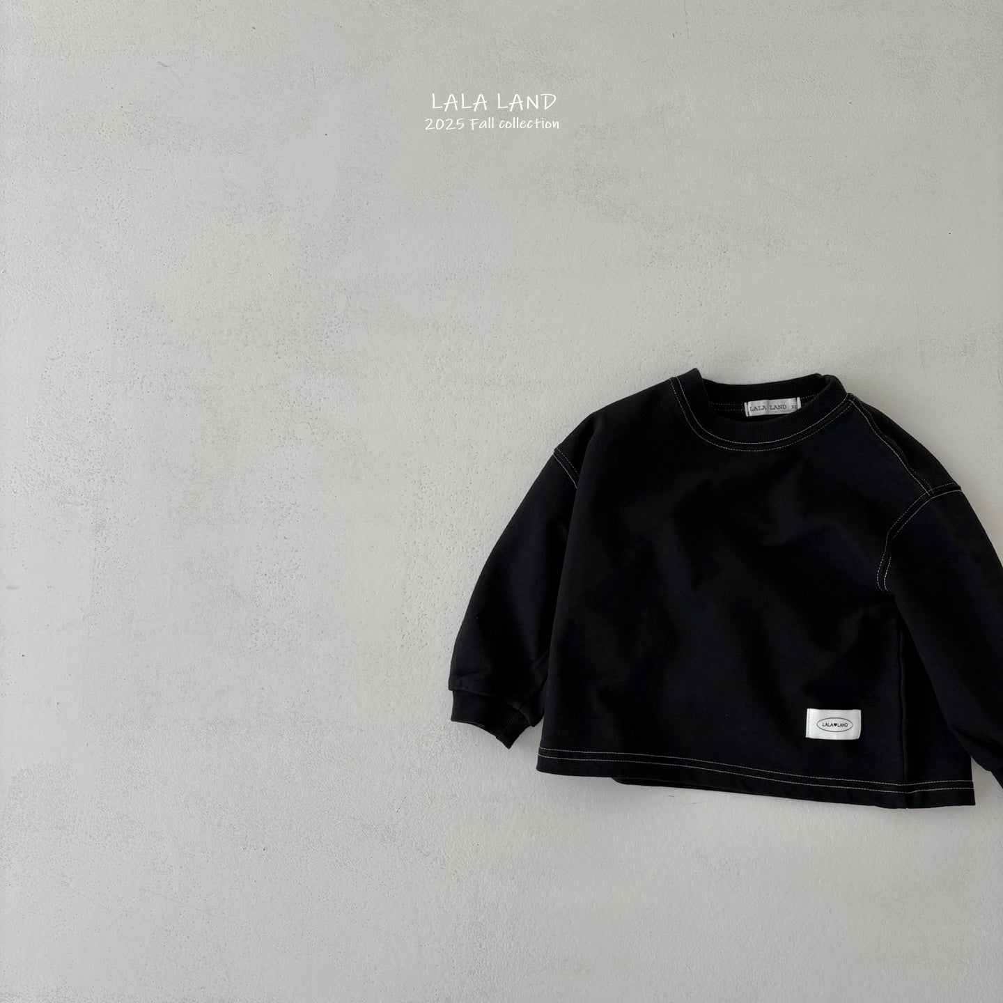 [PRE-ORDER] White&Black Sweatshirts