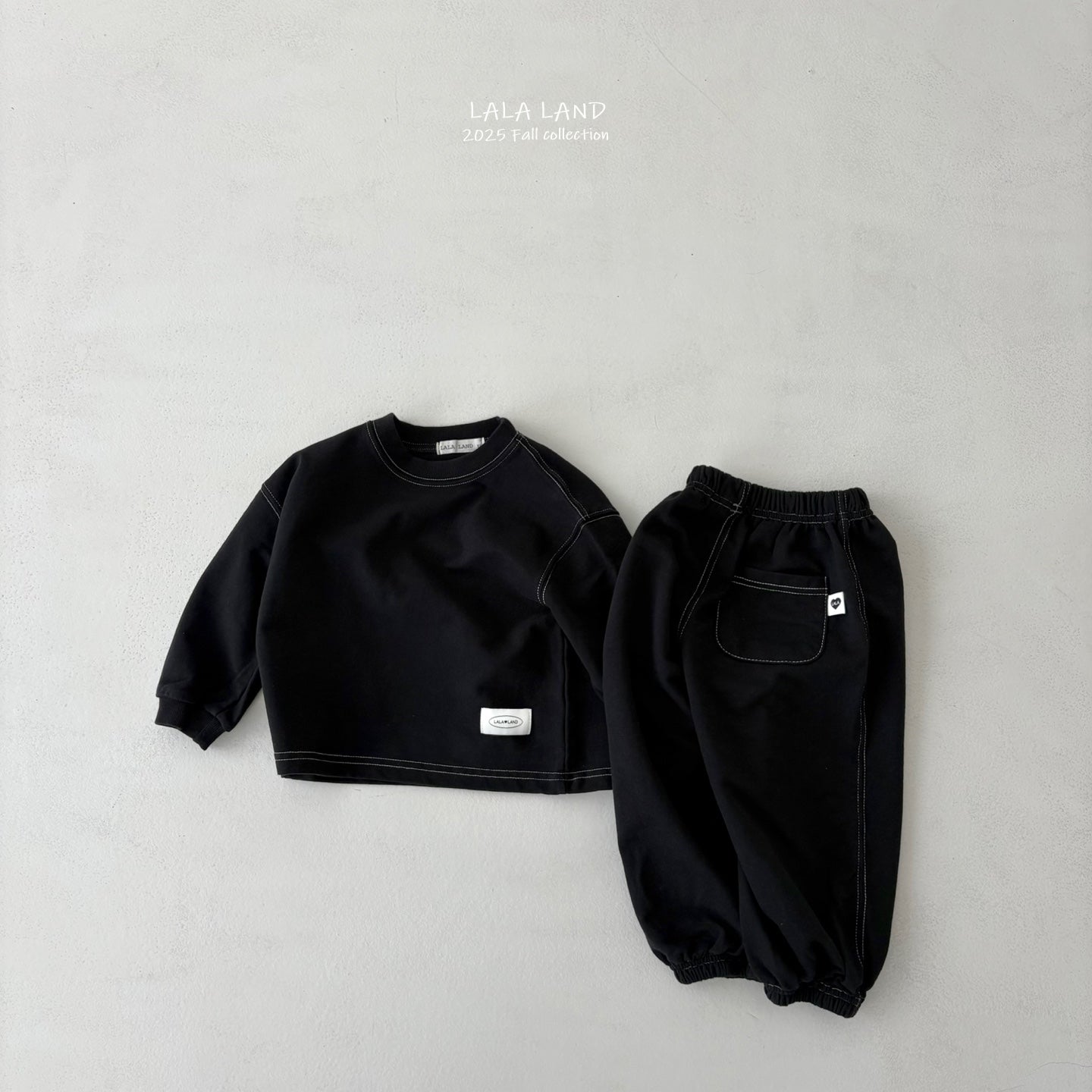 [PRE-ORDER] White&Black Sweatshirts