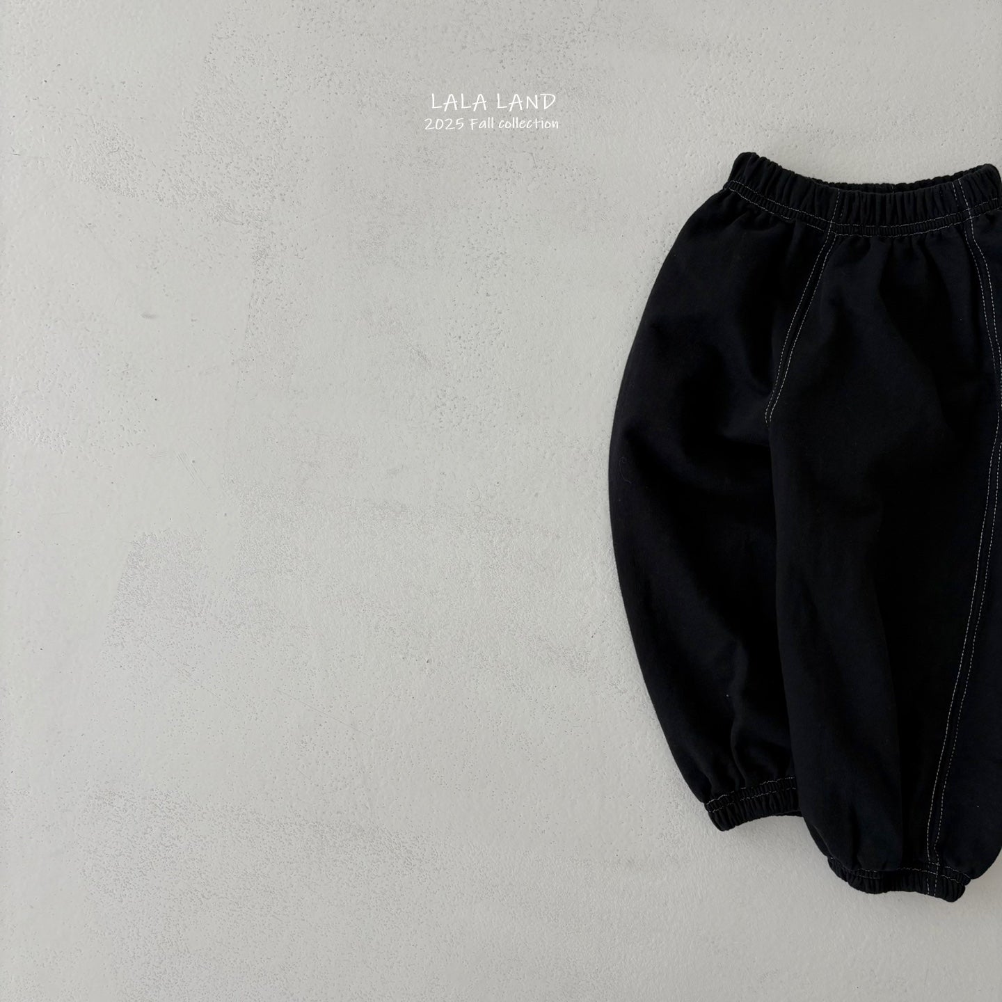 [PRE-ORDER] Black&White Jogger Pants