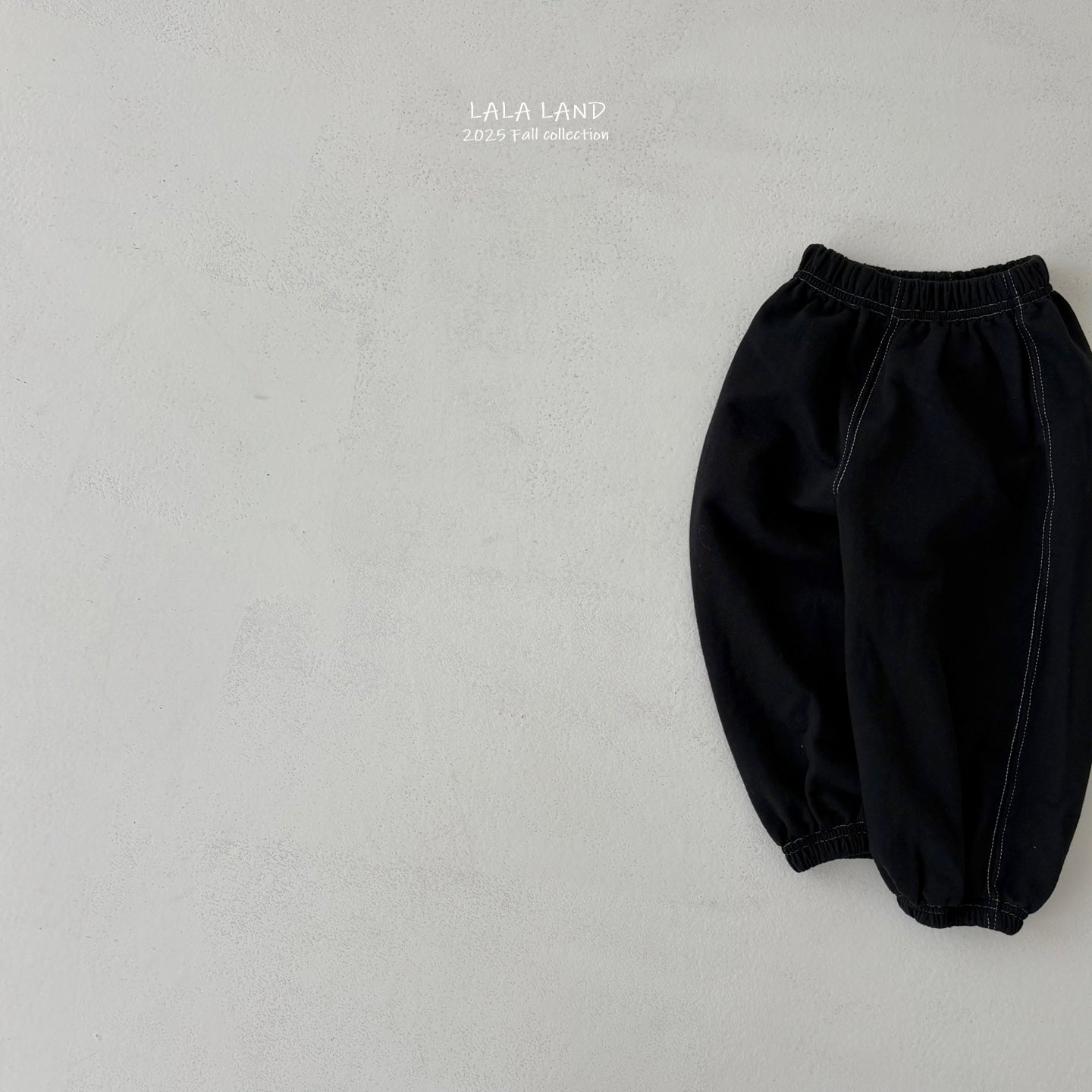[PRE-ORDER] Black&White Jogger Pants