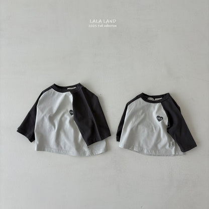 [PRE-ORDER] Heart Raglan T-Shirts