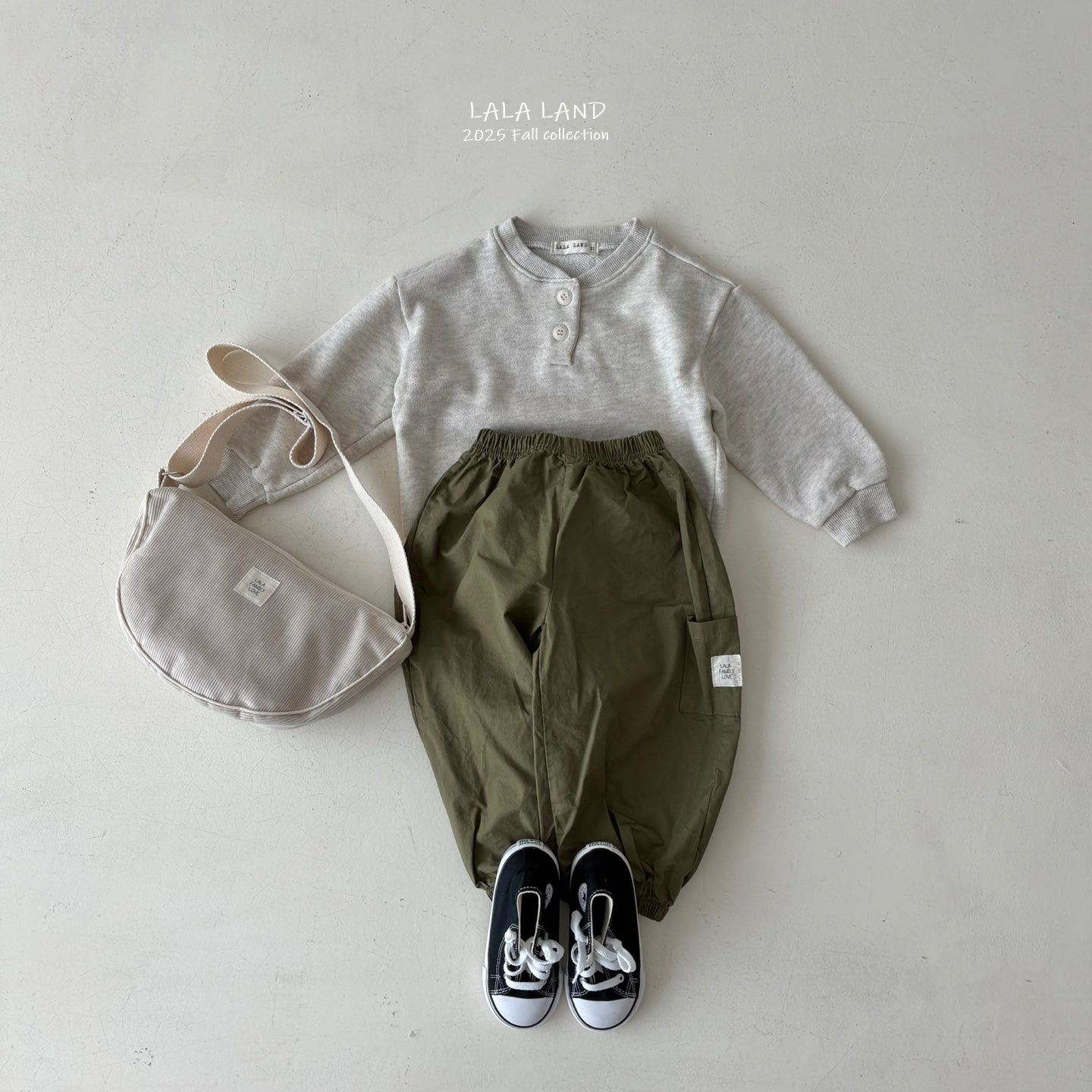 [PRE-ORDER] Button Sweatshirts