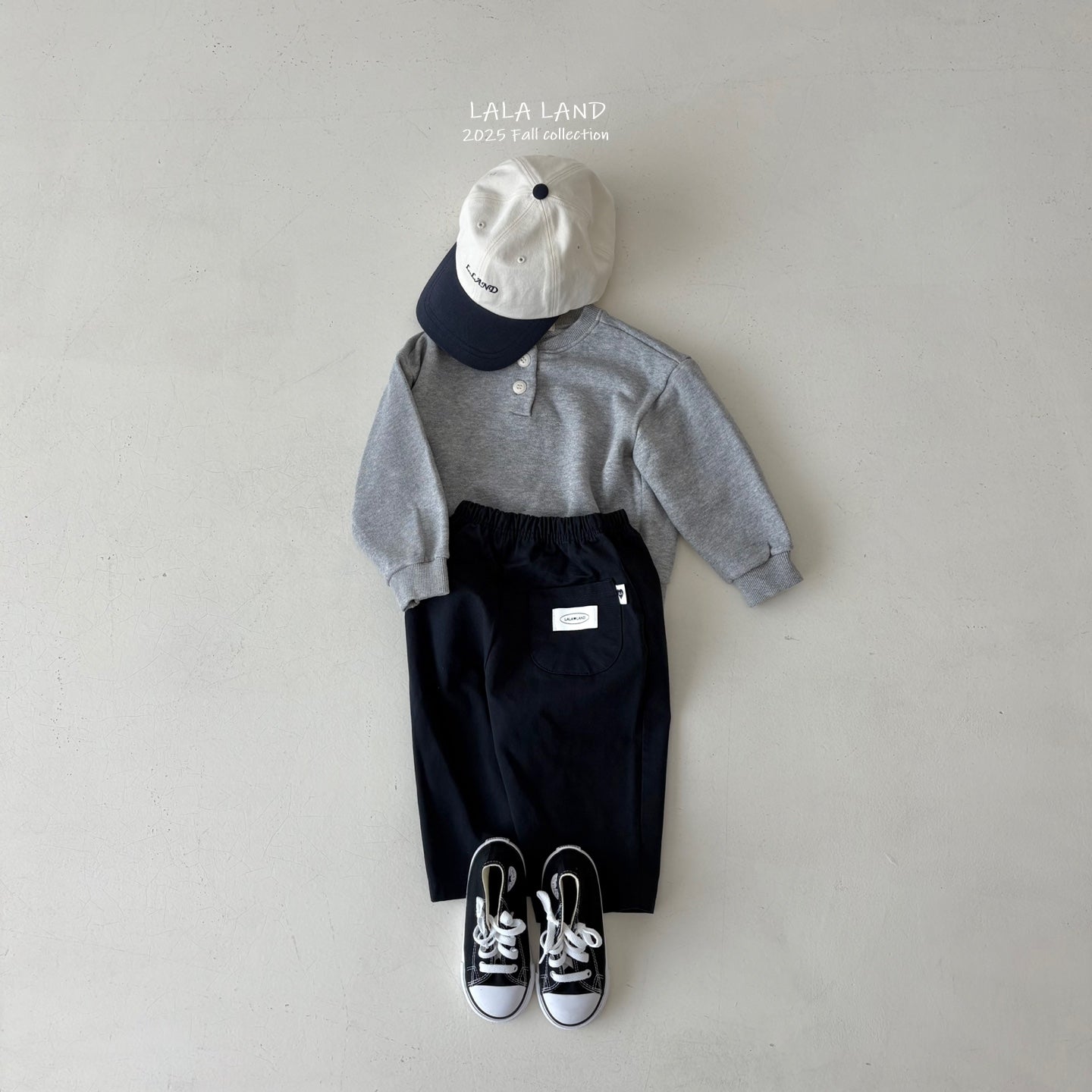 [PRE-ORDER] Button Sweatshirts
