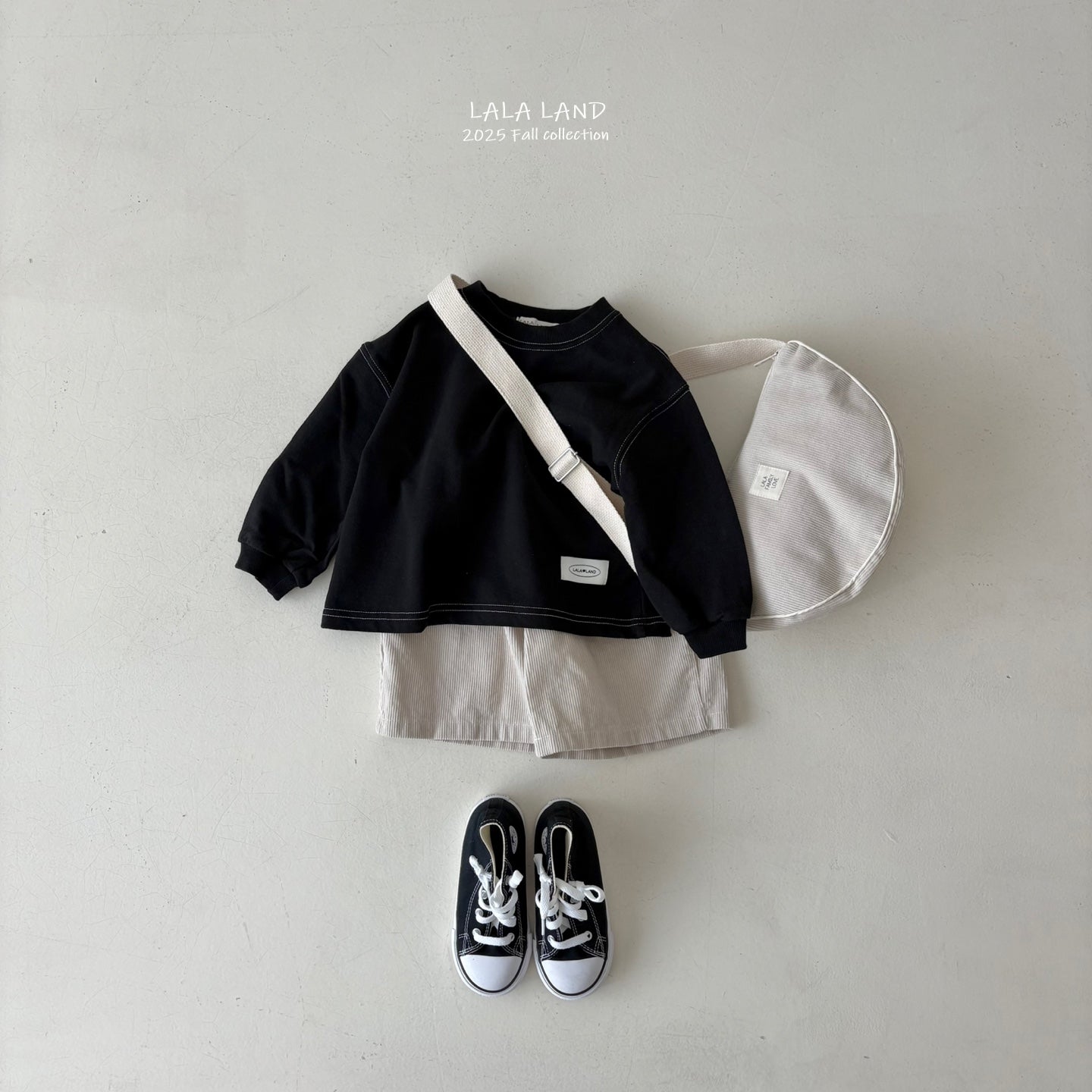[PRE-ORDER] White&Black Sweatshirts