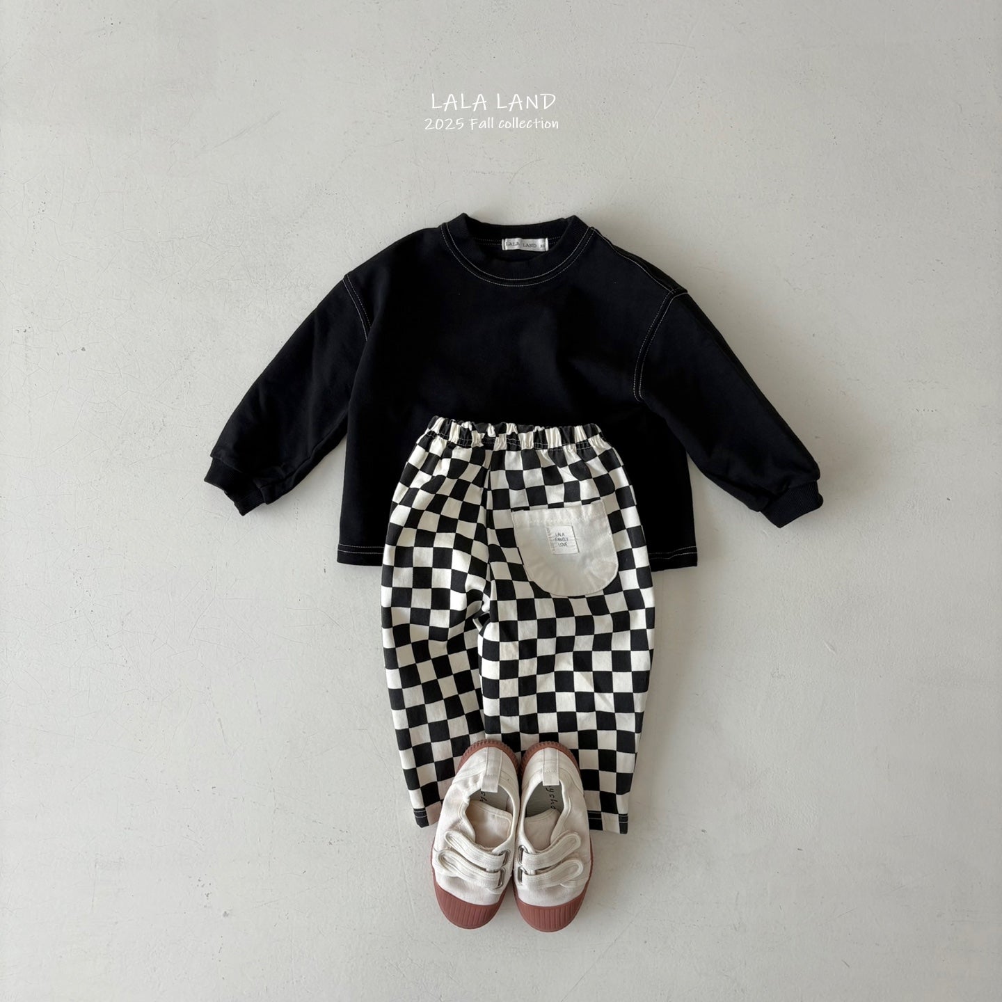 [PRE-ORDER] White&Black Sweatshirts