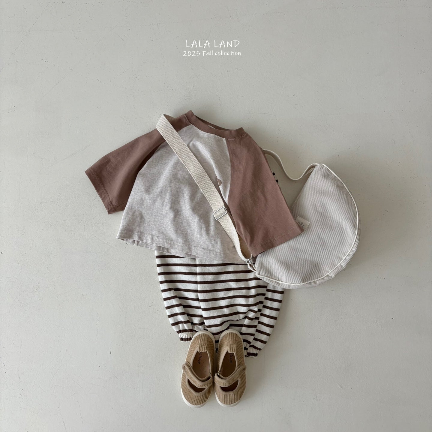 [PRE-ORDER] Heart Raglan T-Shirts