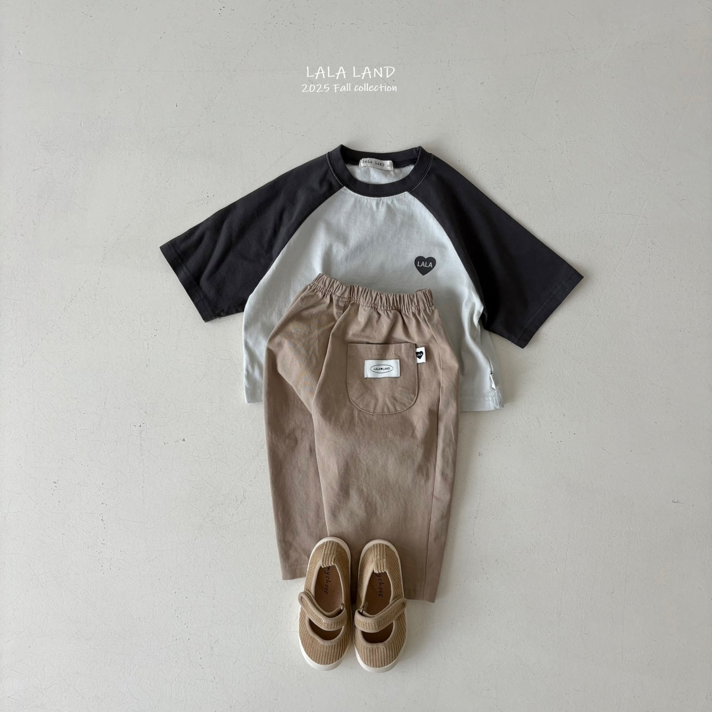 [PRE-ORDER] Heart Raglan T-Shirts